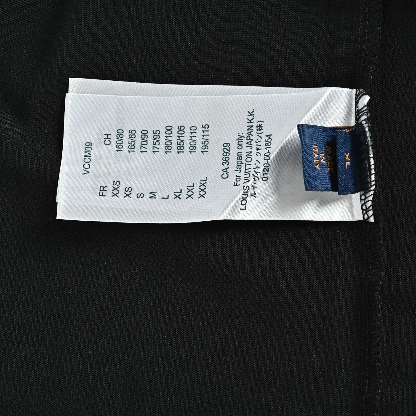 Louis Vuitton/ T